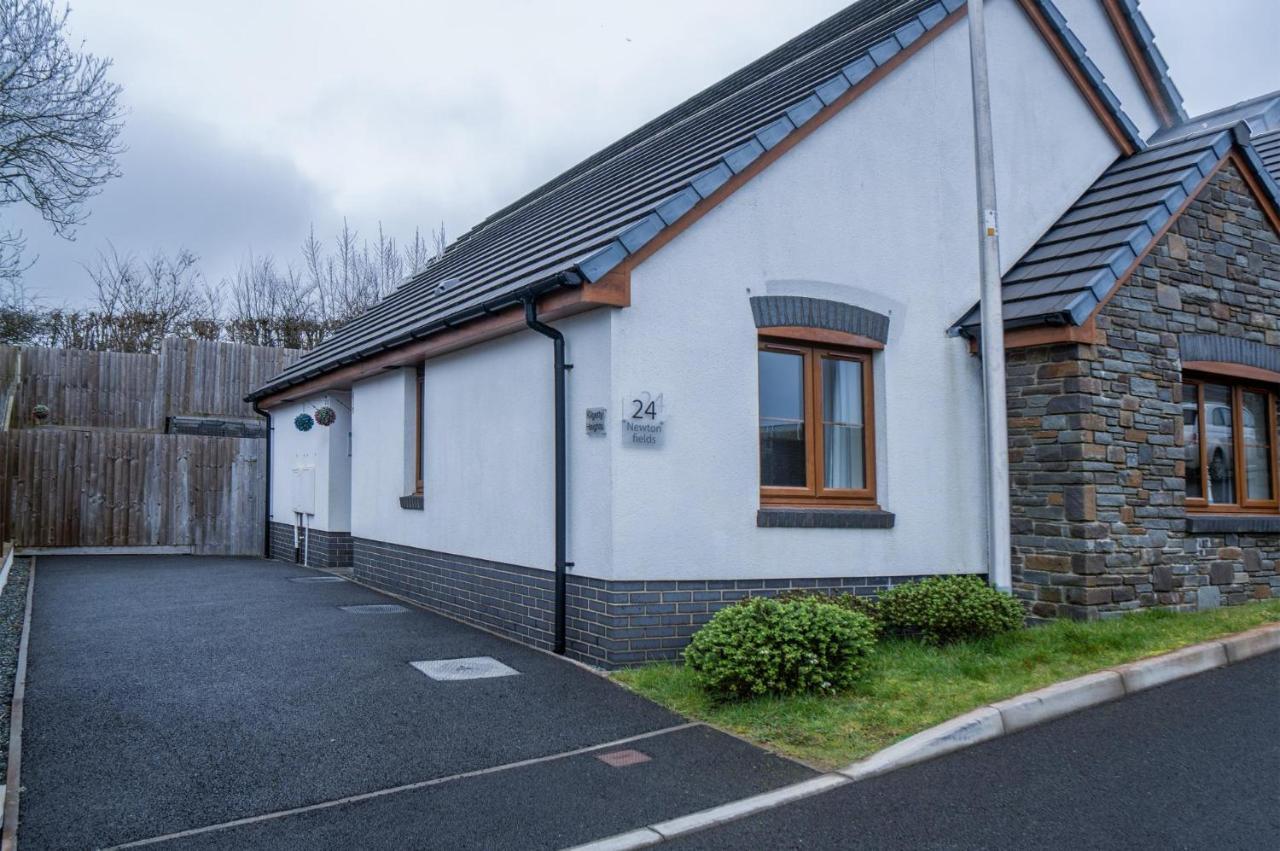 Kilgetty Heights - 2 Bedroom Cottage - Kilgetty Begelly Esterno foto