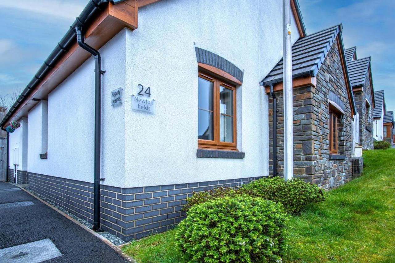 Kilgetty Heights - 2 Bedroom Cottage - Kilgetty Begelly Esterno foto